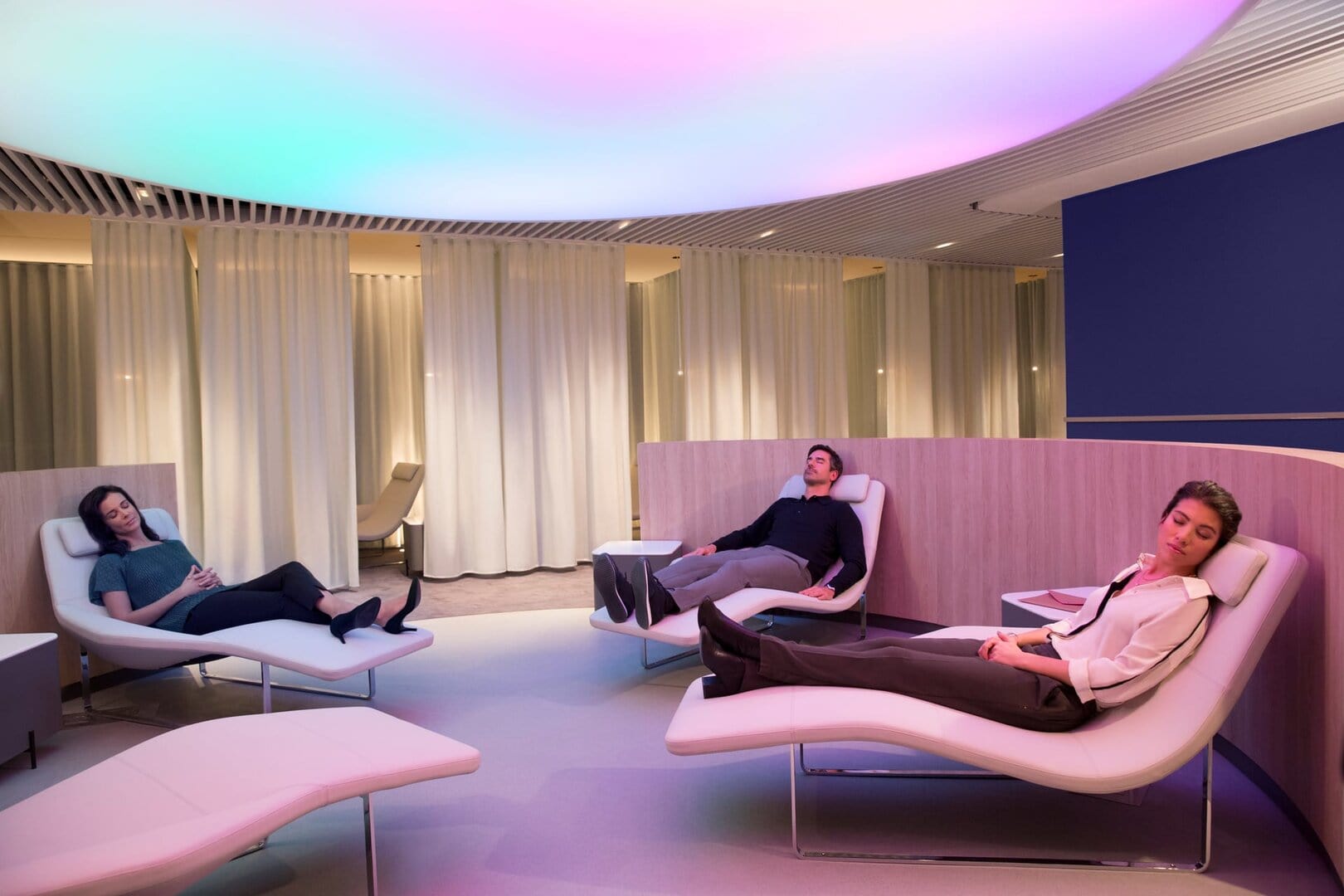 New Air France Lounge In Paris Features Private Saunas And Detox Bar!