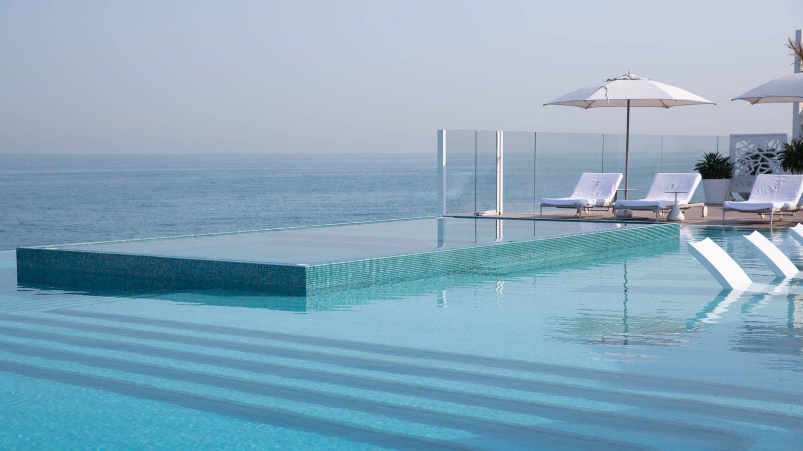 Hotels Toplists - 10 Best Infinity Swimming Pools