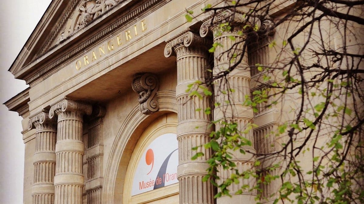 The Musee De L'Orangerie building with golden text saying: ORANGERIE.