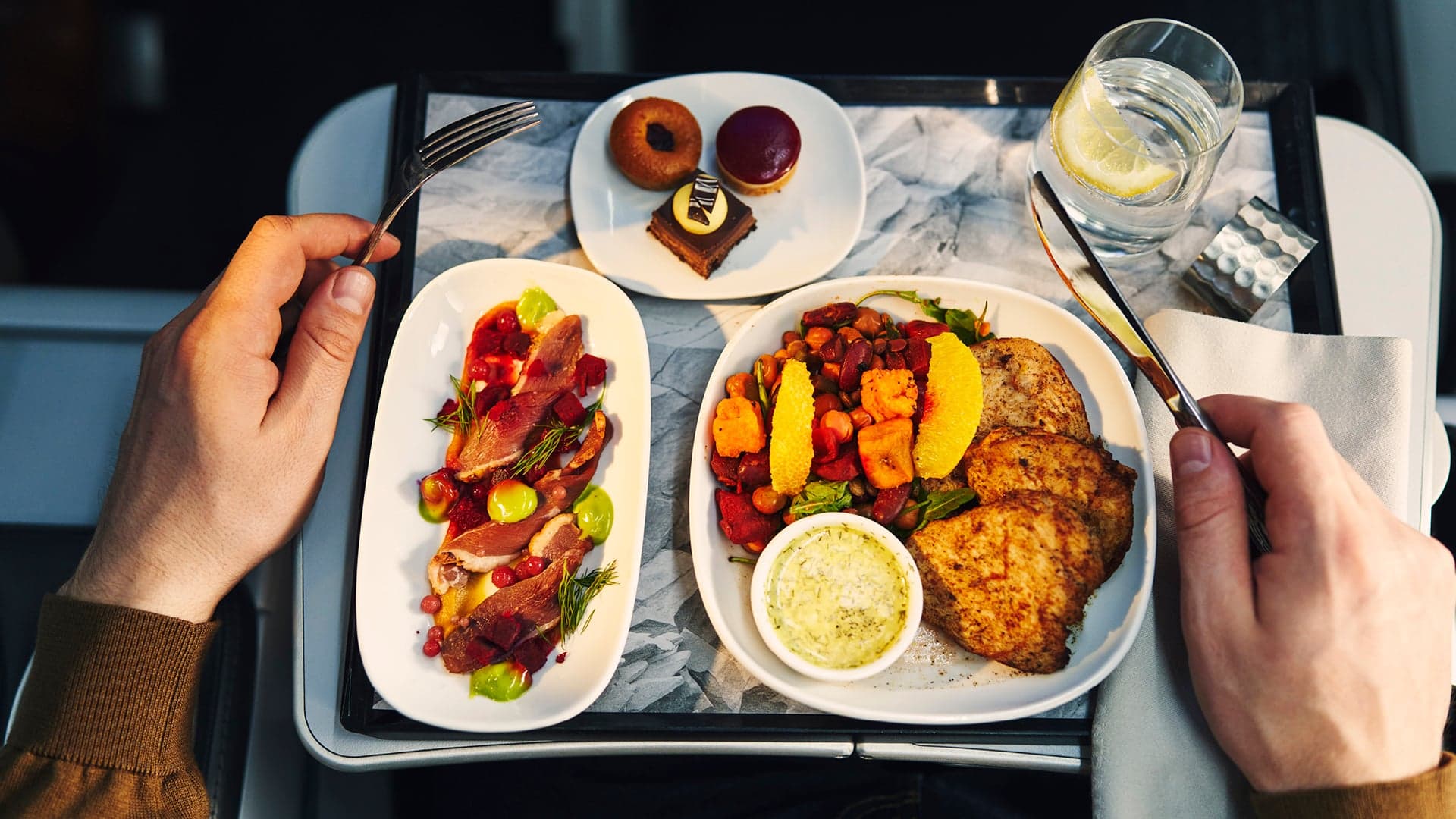 Airline review Cuisine - Icelandair - 1