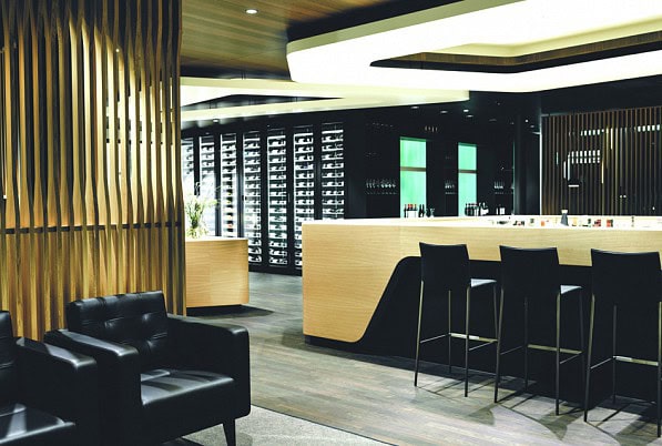 SWISS har fått sin første Boeing 777-300ER og åpner nye lounger på Zurich flyplass - 3