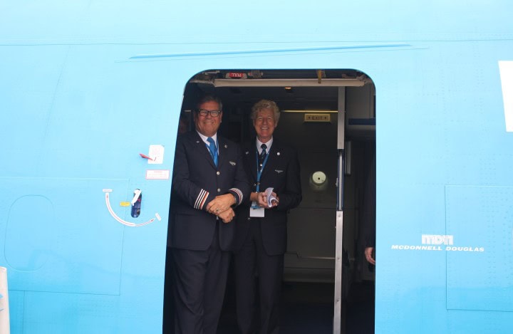 MD-11 sier takk og farvel - siste kommersielle flygning over Nederland med KLM - KLM World Business Class - 3