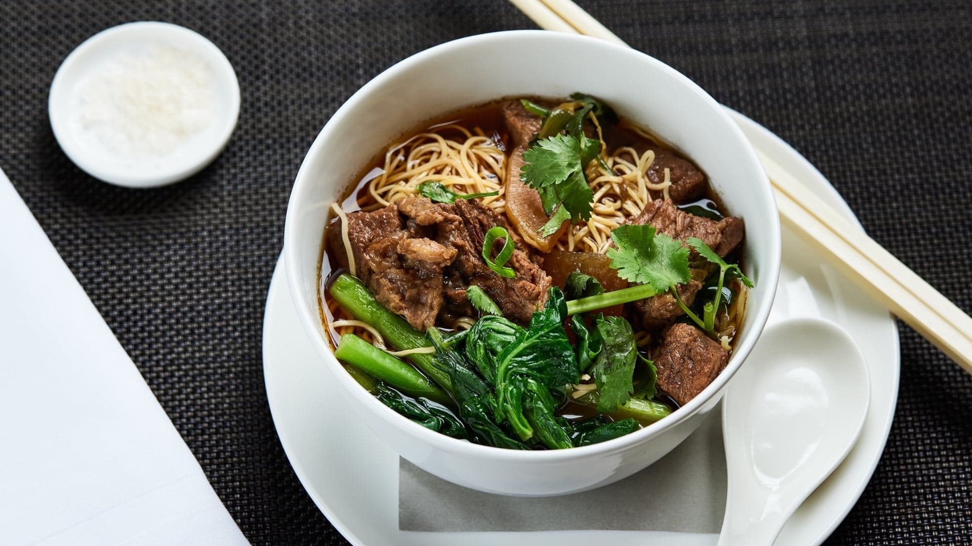 Airlines News - Qantas - Campari and Australian Gin now being served