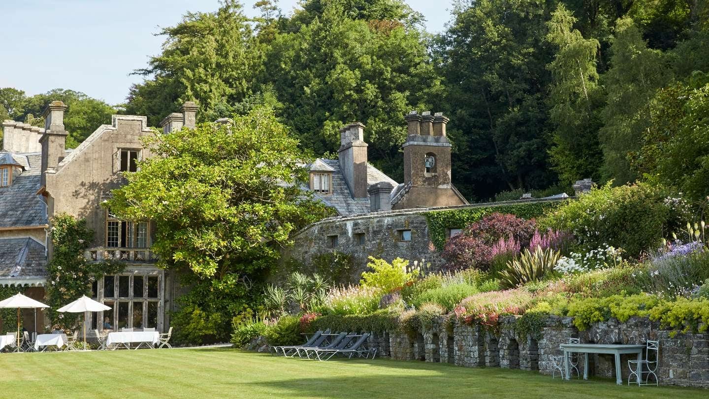 Hotel endsleigh seen from a garden