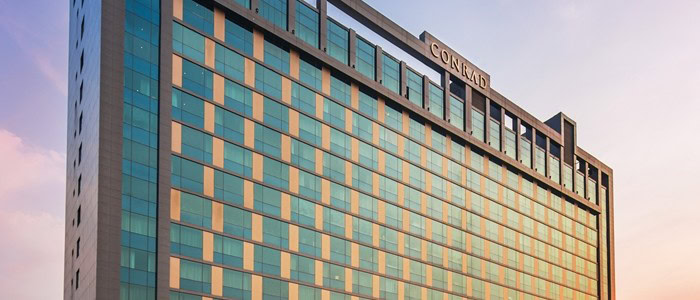 Conrad satser i India