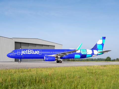 JetBlue unveils new Minty livery & it's refreshing!