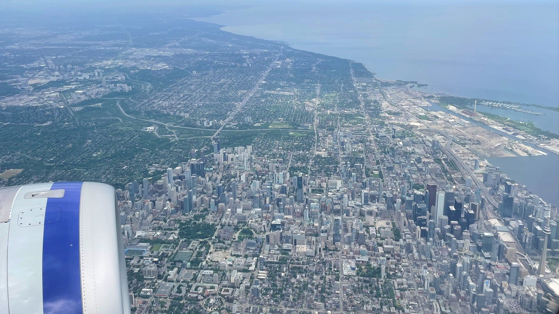 Airlines News - SAS looks to added comfort and boutique Champagne – an interview with its CEO, Anko Van der Werff