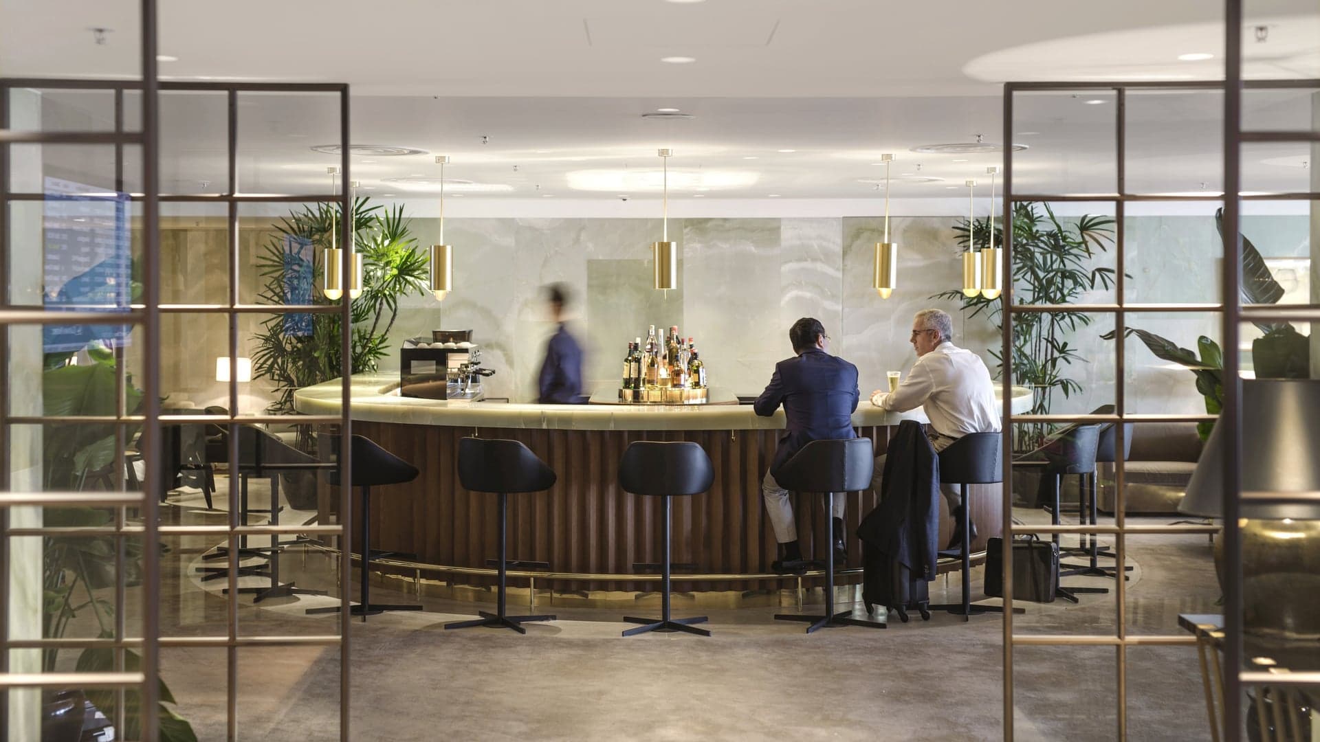 Airline review Airport experience - Cathay Pacific - 2