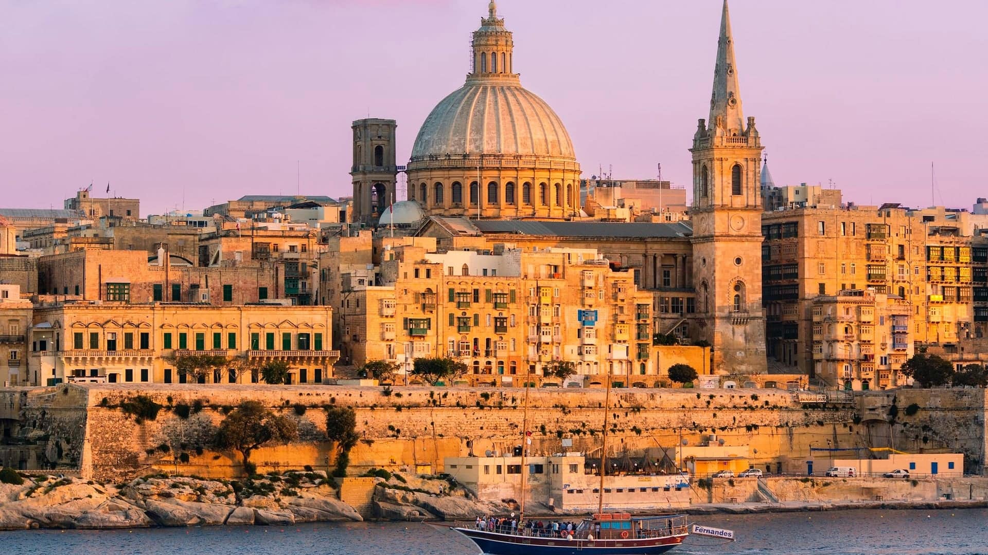 Valletta Travel Guide