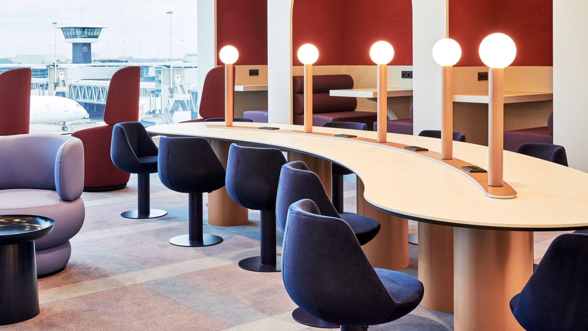 Airports News - oneworld opens lounge in Amsterdam's Schiphol Airport