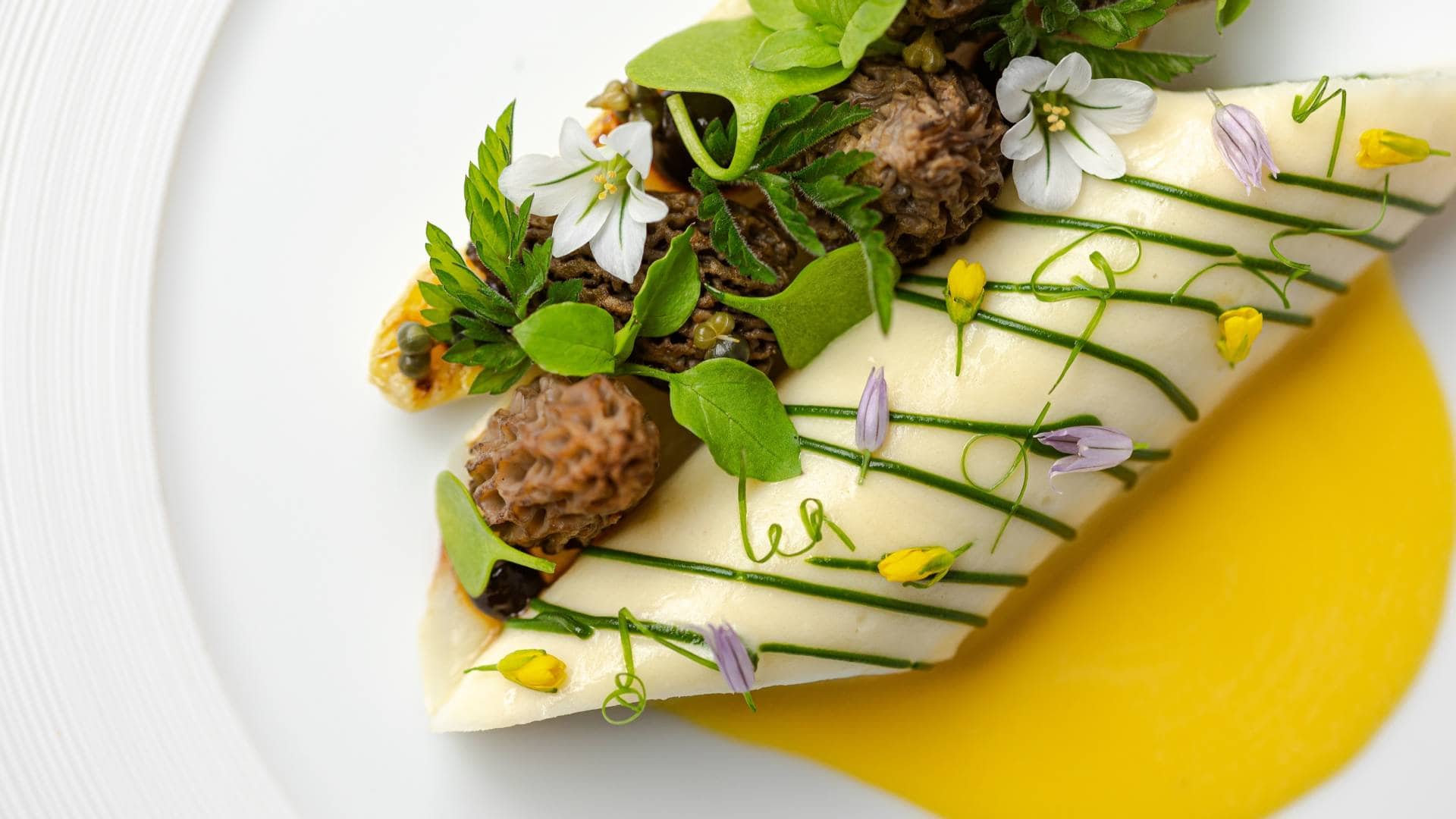 Restaurant Gordon Ramsay is one of the best restaurants in london