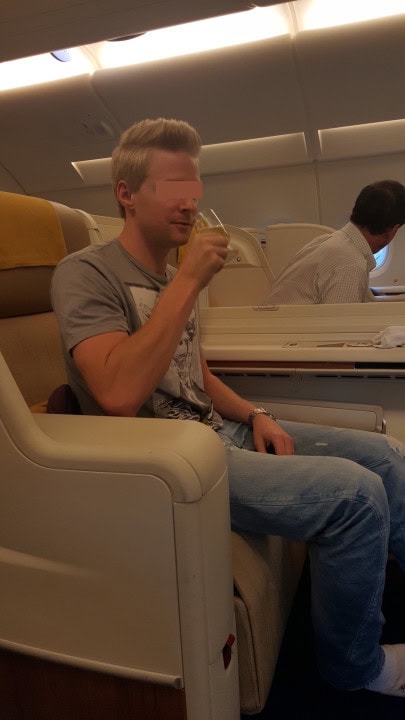 Medlemsrecension: Smekmånad i Asien del 2 - Tokyo till Singapore (Thai First mm) - 12