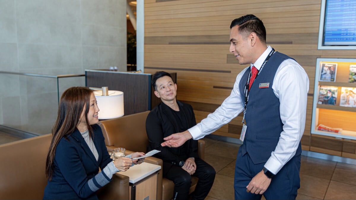 Airline review Airport experience - American Airlines - 13