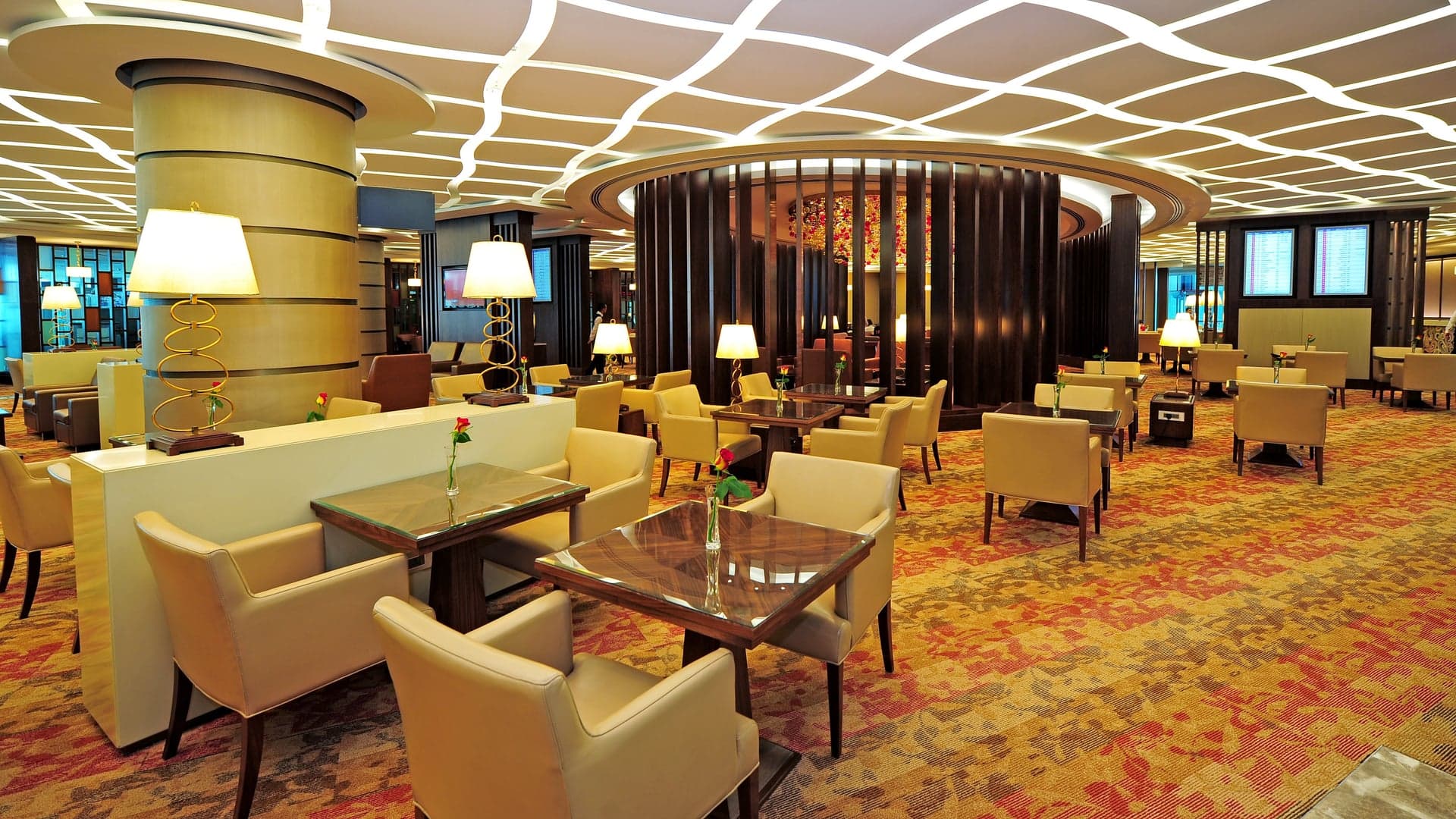 Airline review Airport experience - Emirates - 9