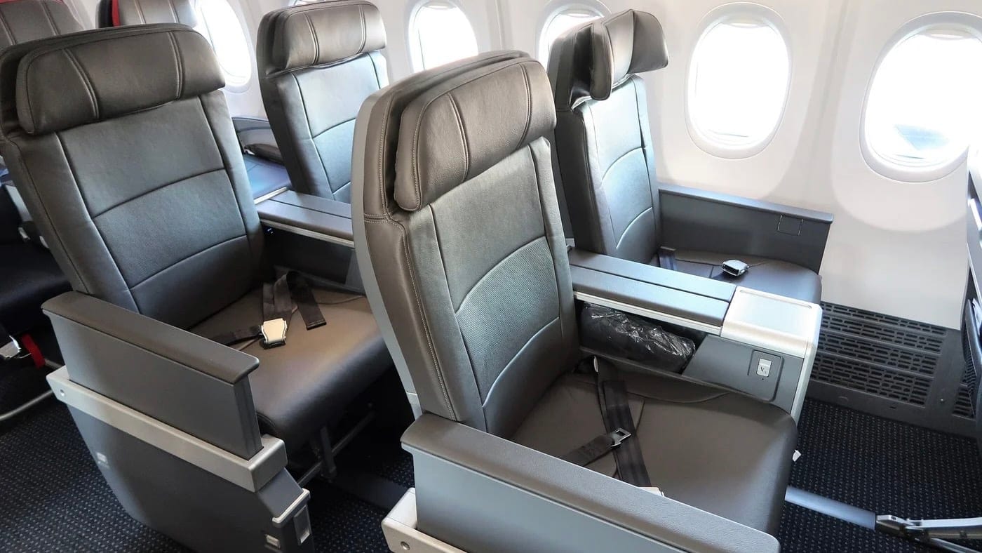 Airline review Short- & Medium-haul - American Airlines - 0