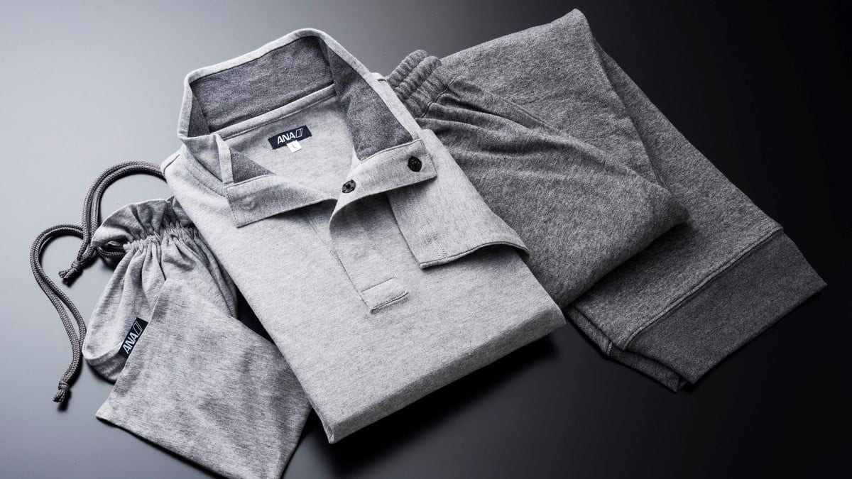 Airline review Amenities & Facilities - ANA - 3