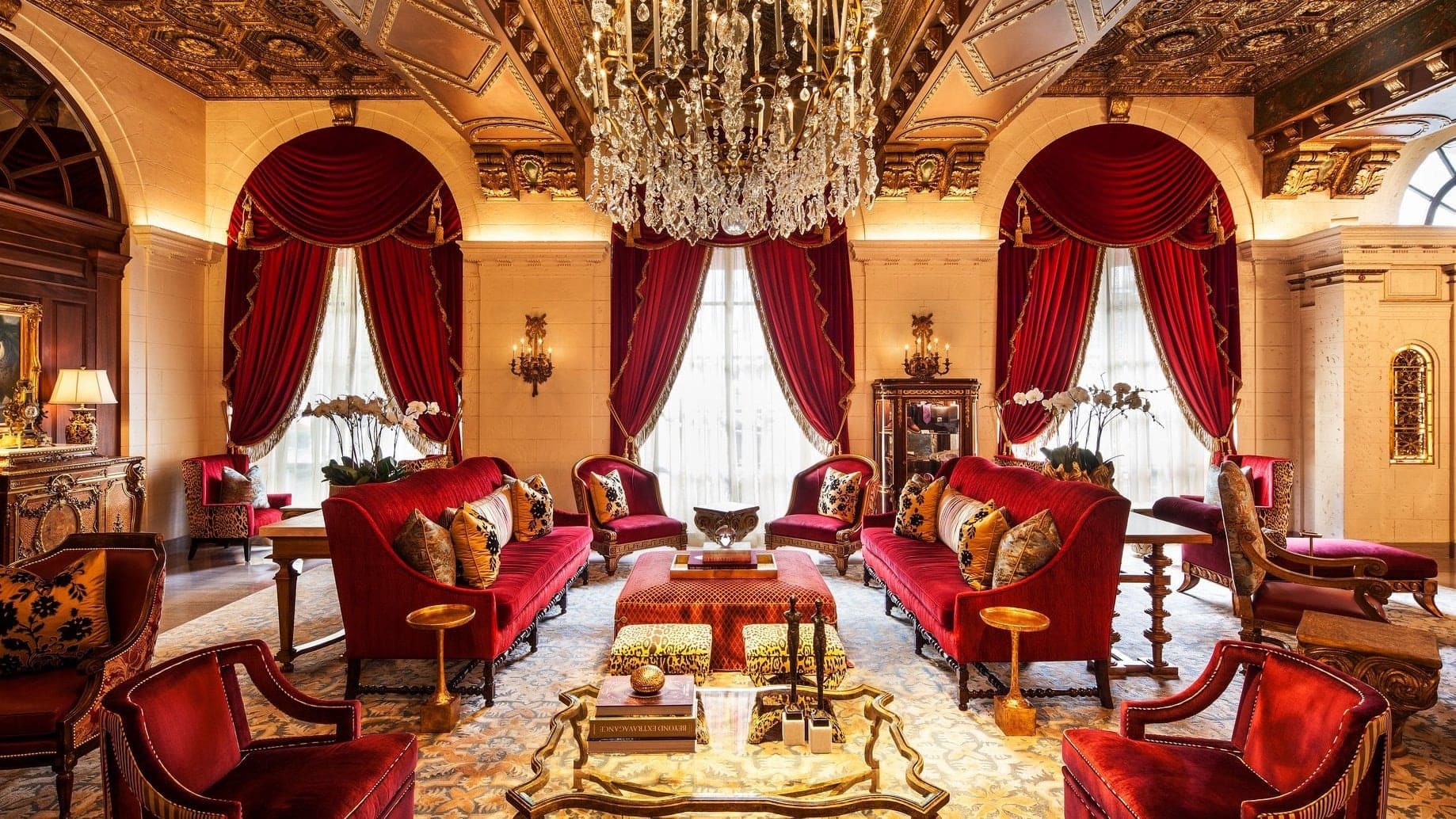 Hotels Toplists - Queen Elizabeth II - Her Majesty's Favourite Hotels