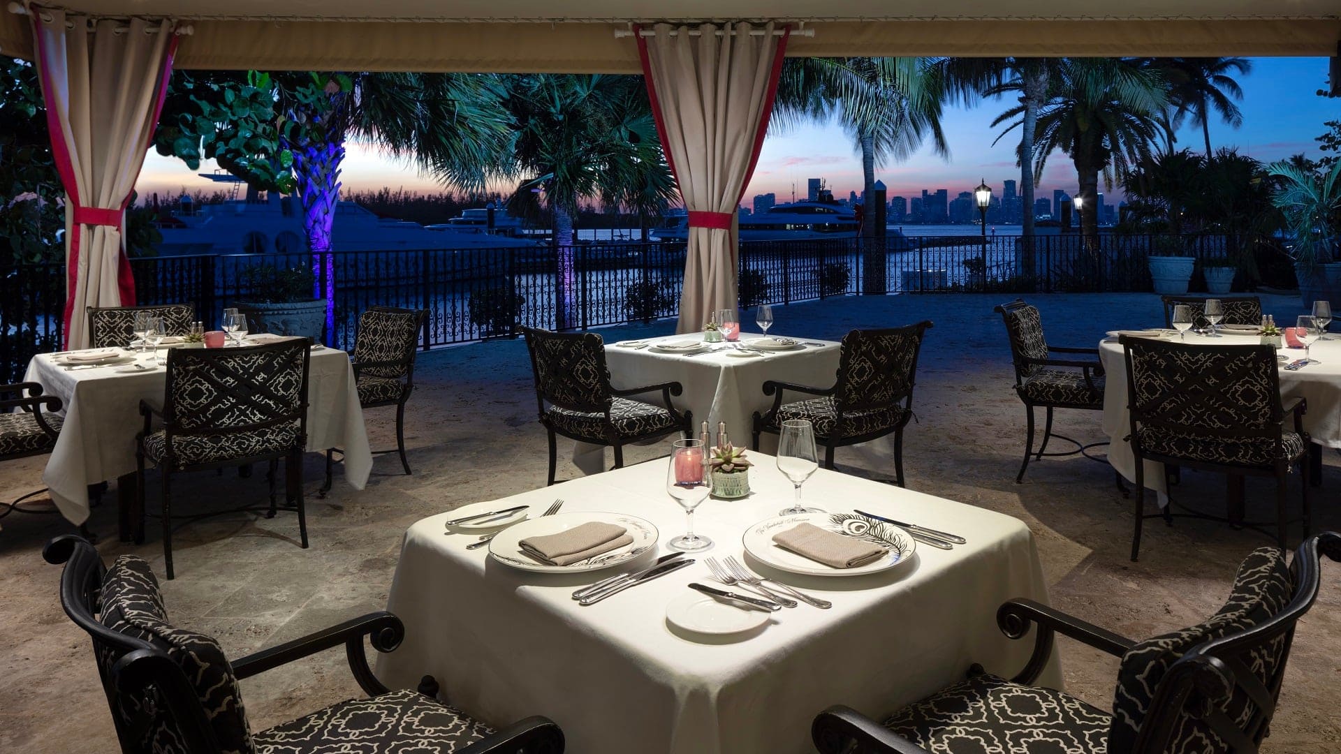 Hotel review Restaurants & Bars' - Fisher Island Club and Hotel - 9