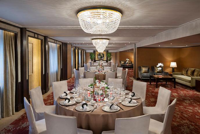 Hotel review About' - Mandarin Oriental Hong Kong - 6