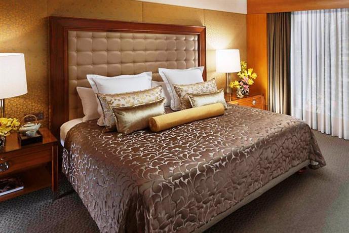 Hotel review About' - Mandarin Oriental Hong Kong - 10