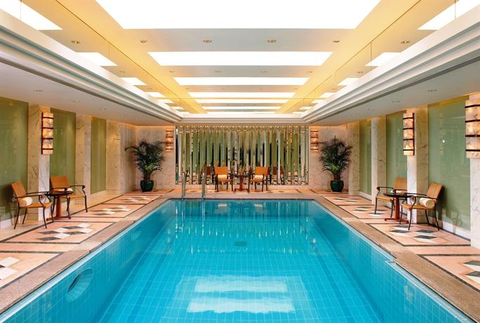 Review of Mandarin Oriental Hong Kong