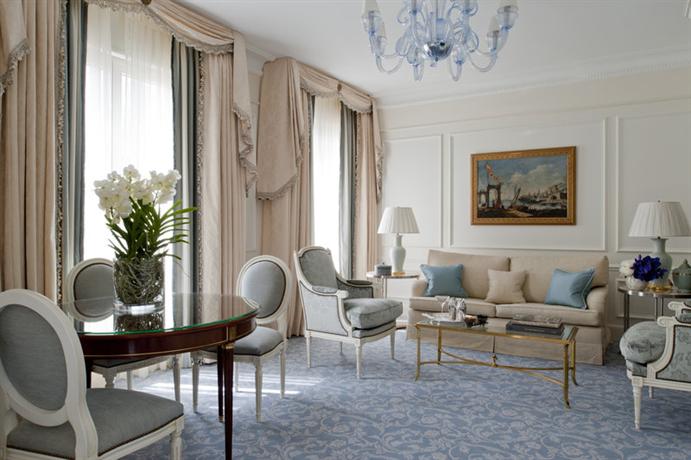 Hotel review About' - Four Seasons Hotel George V Paris - 8