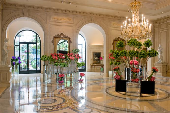 Hotel review About' - Four Seasons Hotel George V Paris - 1