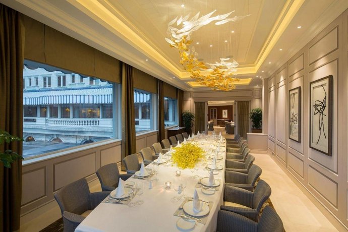 Hotel review About' - The Peninsula Hong Kong - 5