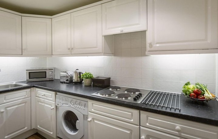 Verified hotel review - The Capital Hotel, Apartments & Townhouse - 36