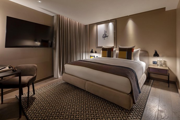 Verified hotel review - The Londoner - 22