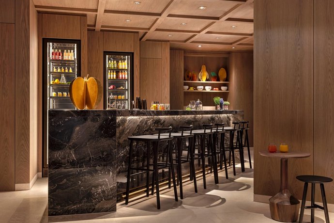 Verified hotel review - The Londoner - 13