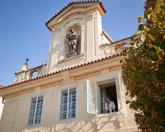 Verified hotel review - Four Seasons Hotel Prague - 0