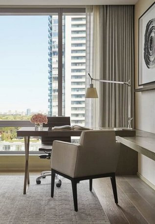 Verified hotel review - Four Seasons Hotel Toronto at Yorkville - 36