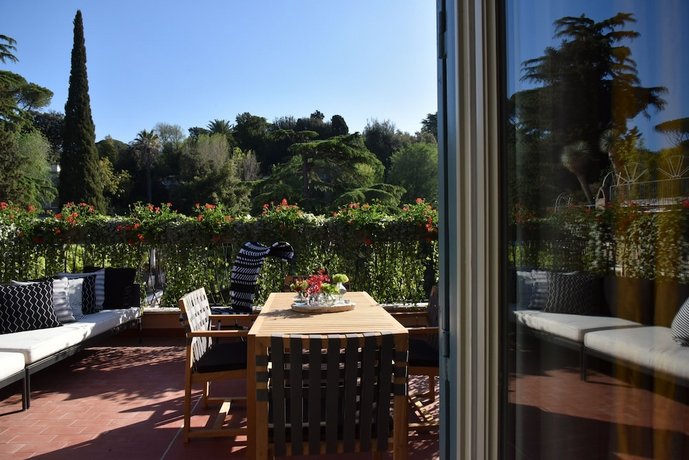 Verified hotel review - Rocco Forte Hotel De Russie - 0