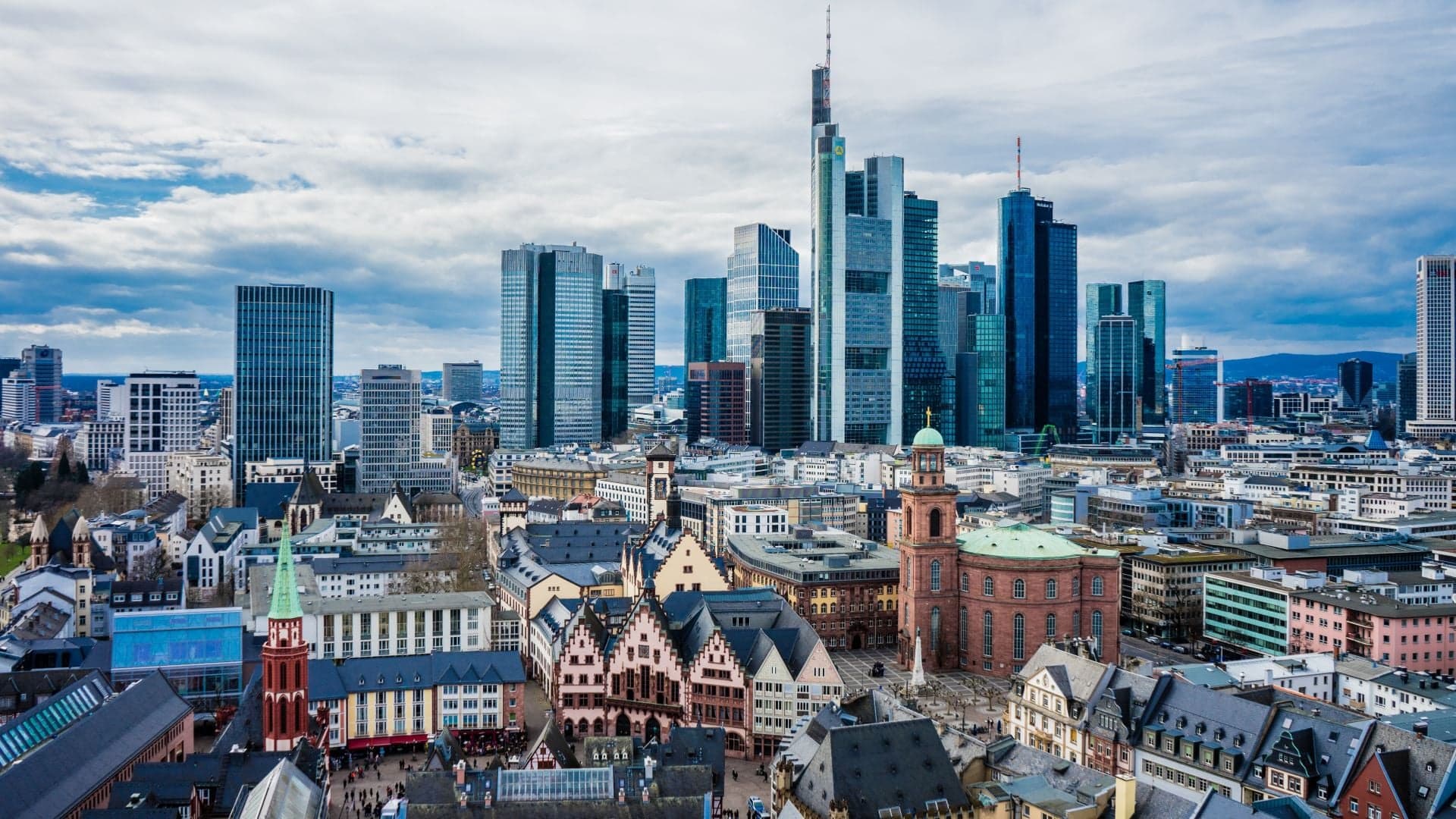 8 Best Luxury Hotels in Frankfurt