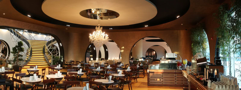 Golfsimulator, racerbane og tyrkisk thehave - Turkish Airlines indviger loungen i Istanbul på ny