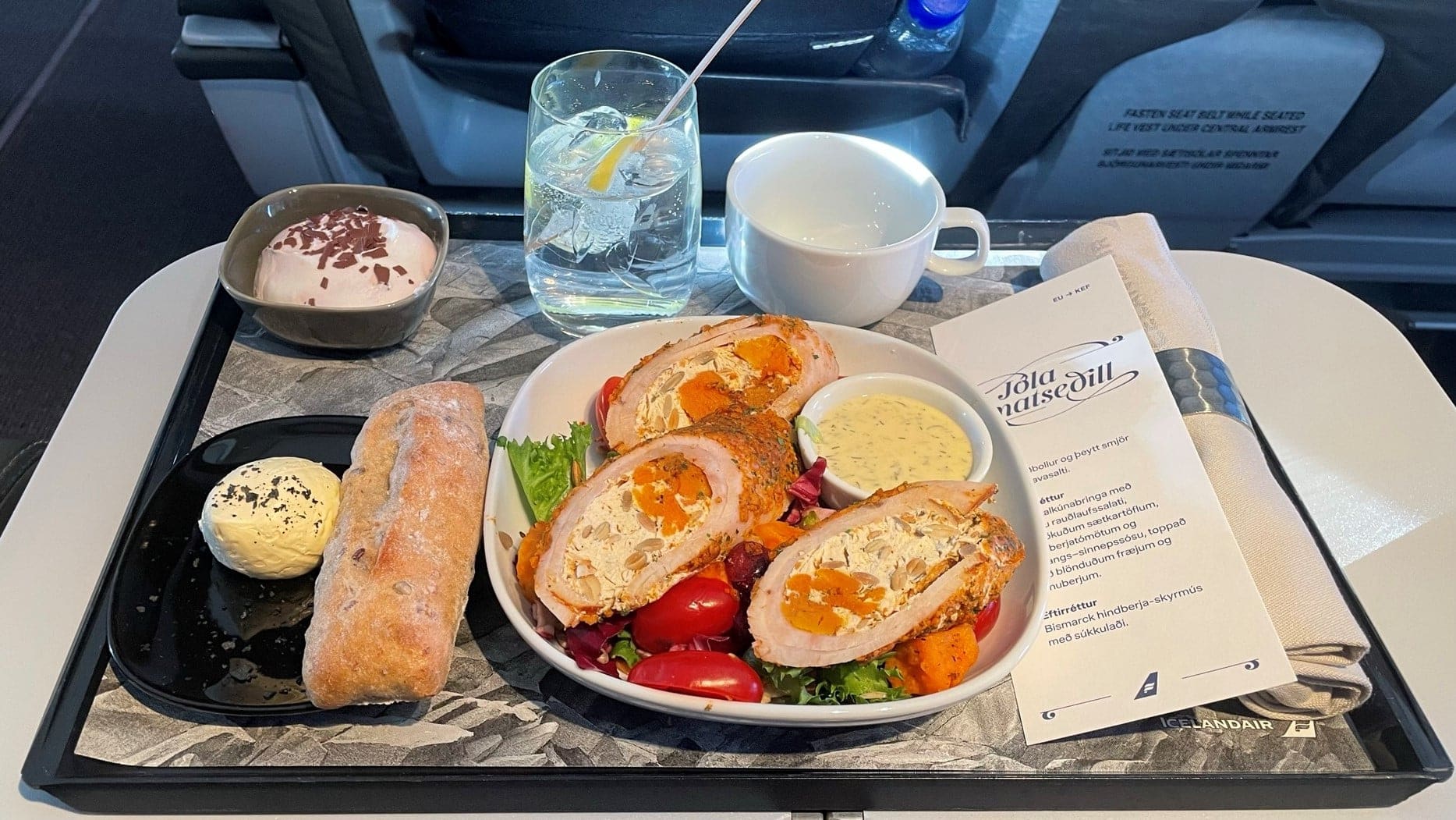 Airline review Cuisine - Icelandair - 3