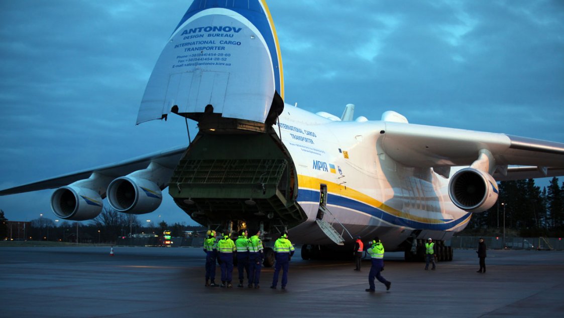 Tungviktarbesök på Arlanda: Antonov 225 Mrija - 7