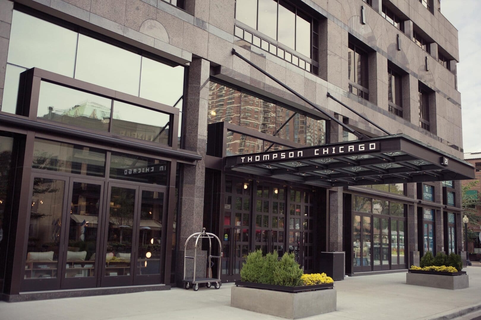 The entrance of Thompson Hotel in Chicago with a black design