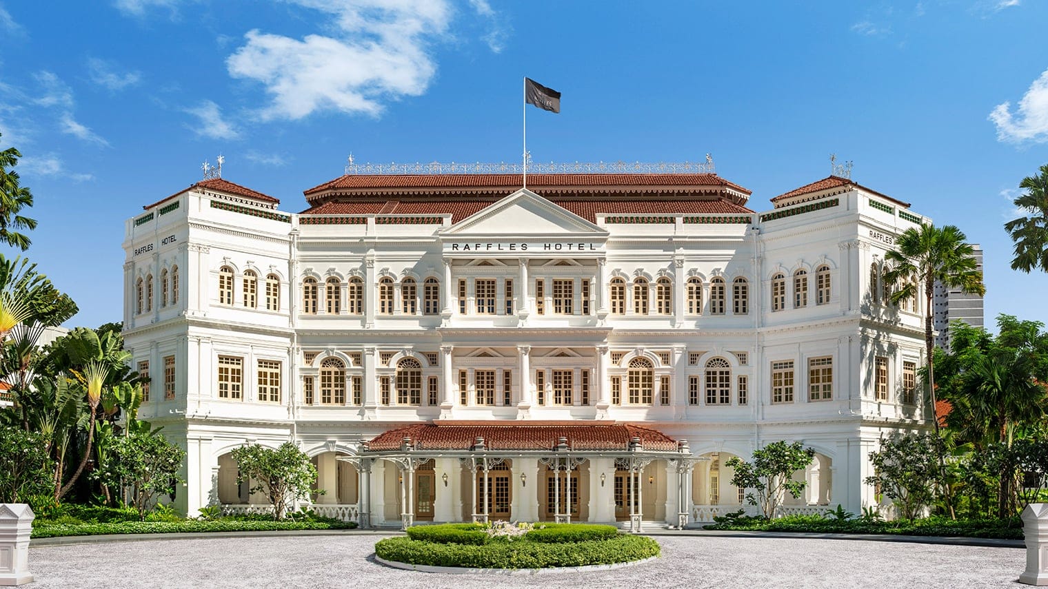 Destinations Articles - 6 Most Romantic No-Expense-Spared Valentine's Day Destinations