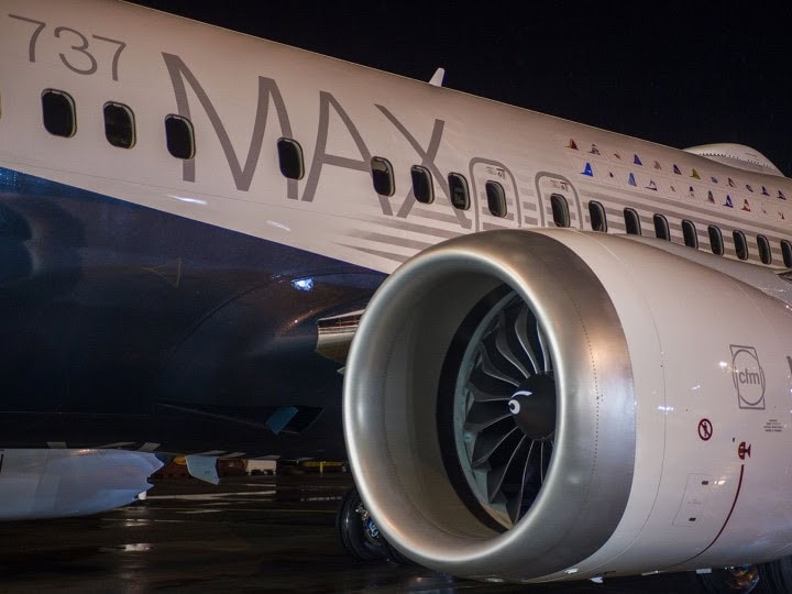 Boeing viser det første 737 MAX 8 frem - 1