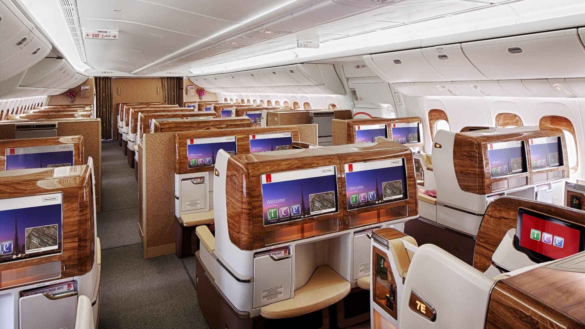 Airline review Entertainment - Emirates - 2