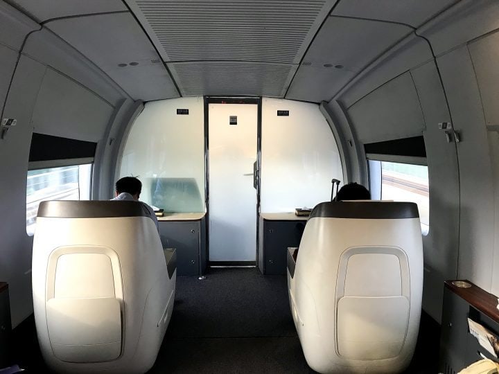 Business Class has tested the high-speed train in China - 5