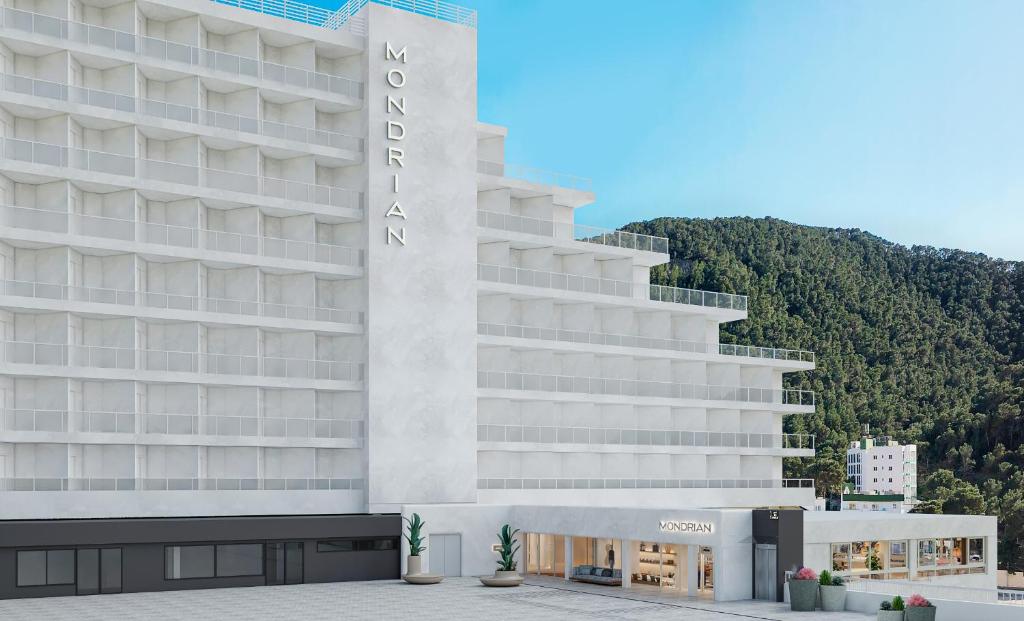 Hotels Toplists - 10 Best Luxury Hotels in Ibiza