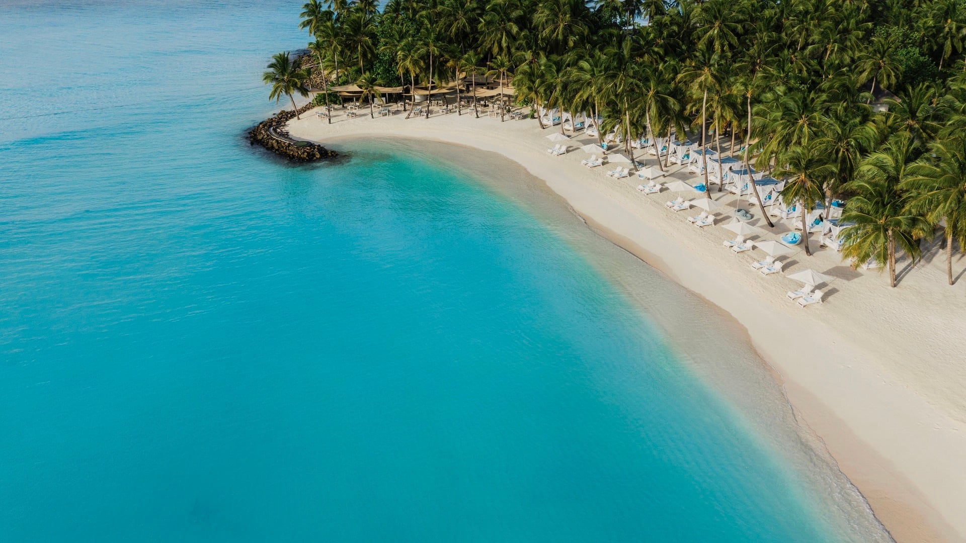 Hotel review What We Love' - One&Only Reethi Rah - 3