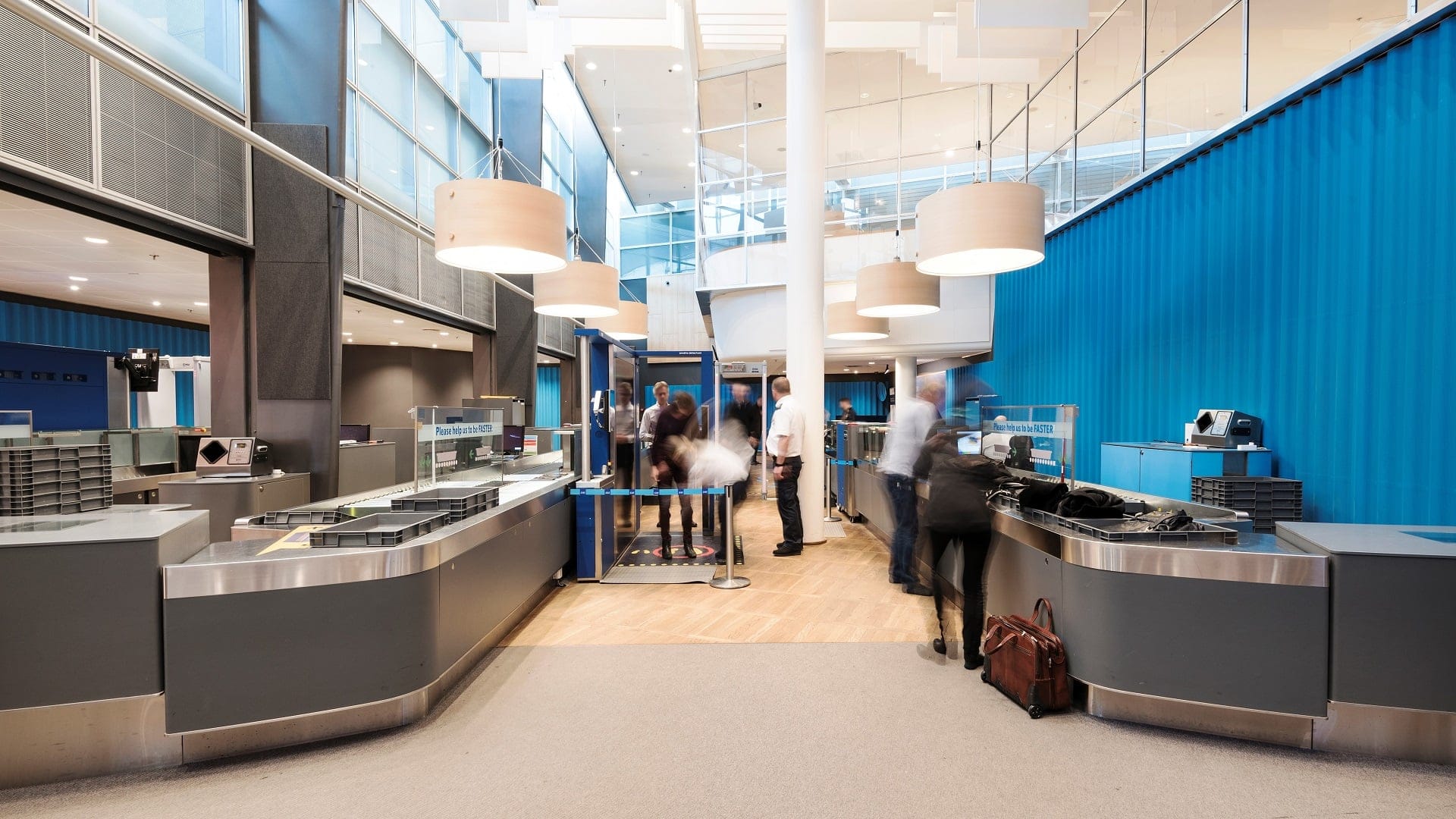 Airlines News - SAS looks to added comfort and boutique Champagne – an interview with its CEO, Anko Van der Werff