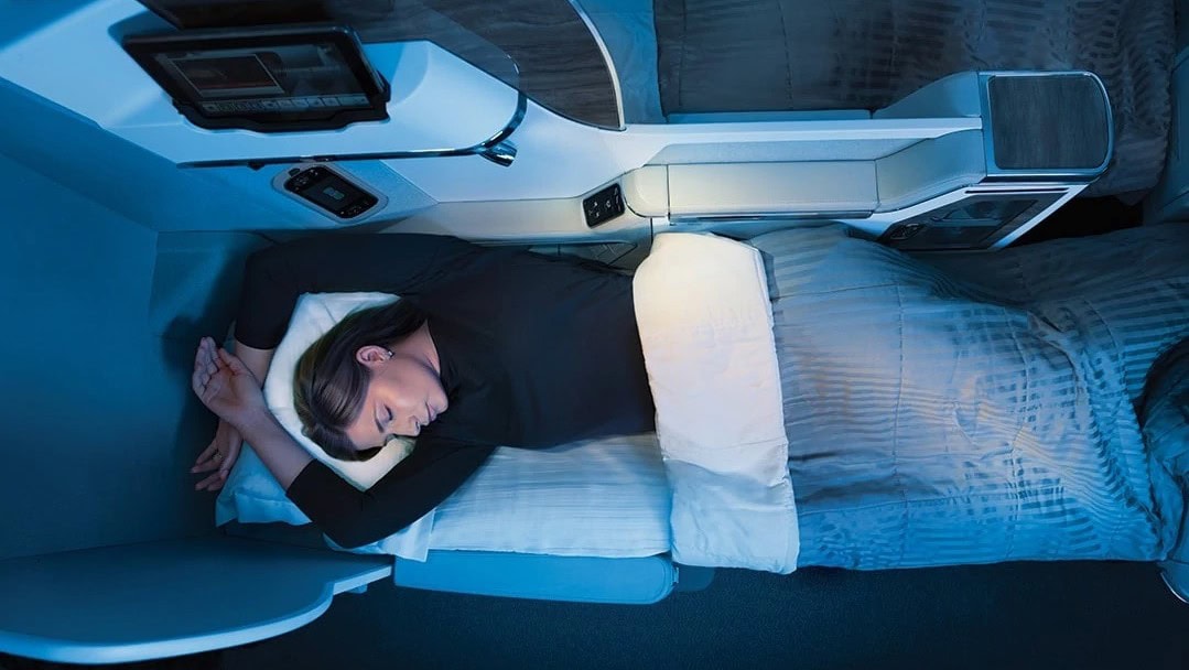 Airline review Cabin & Seat - Emirates - 12