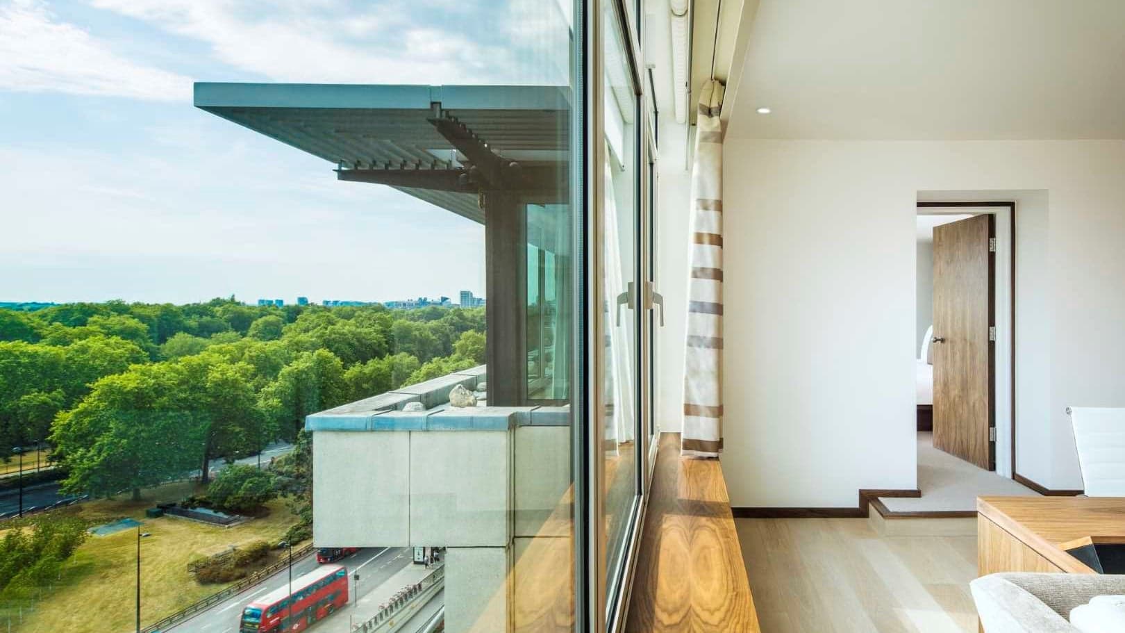 The metropolitan suite at COMO Metropolitan London 