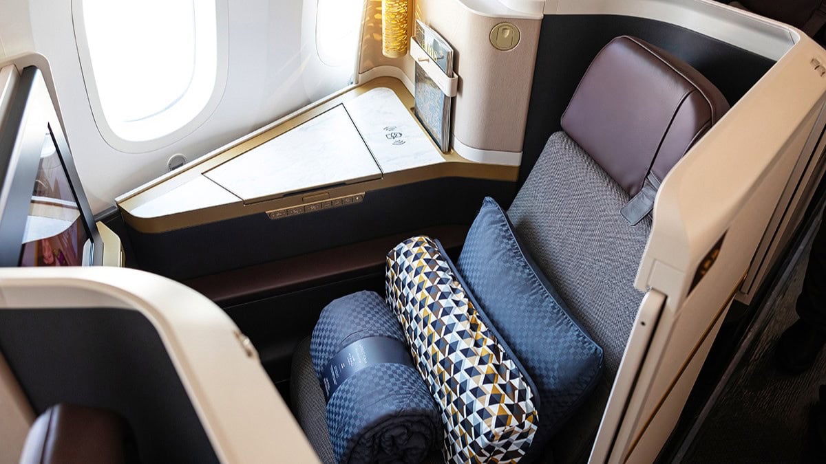 Airlines Articles - 12 Business Class Travel Tips to Help Make Your Experience Perfect!