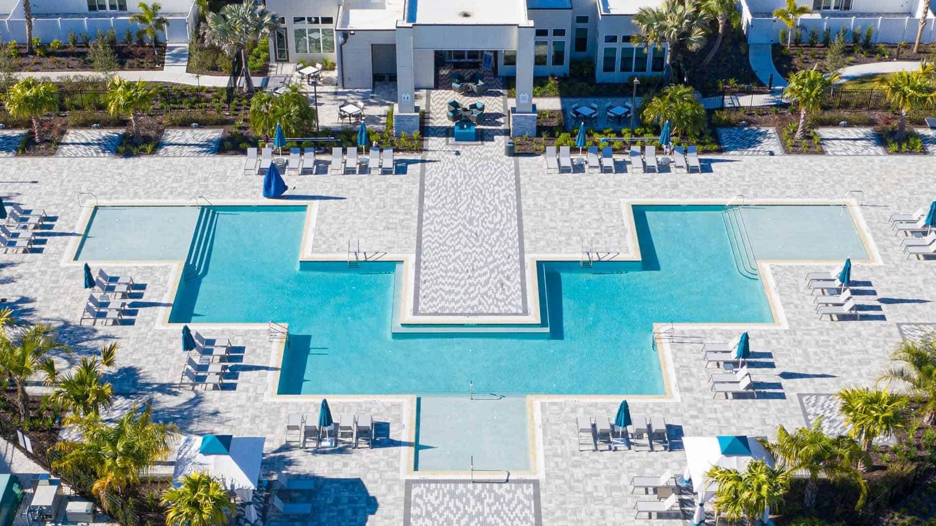 pool area at spectrum resort orlando